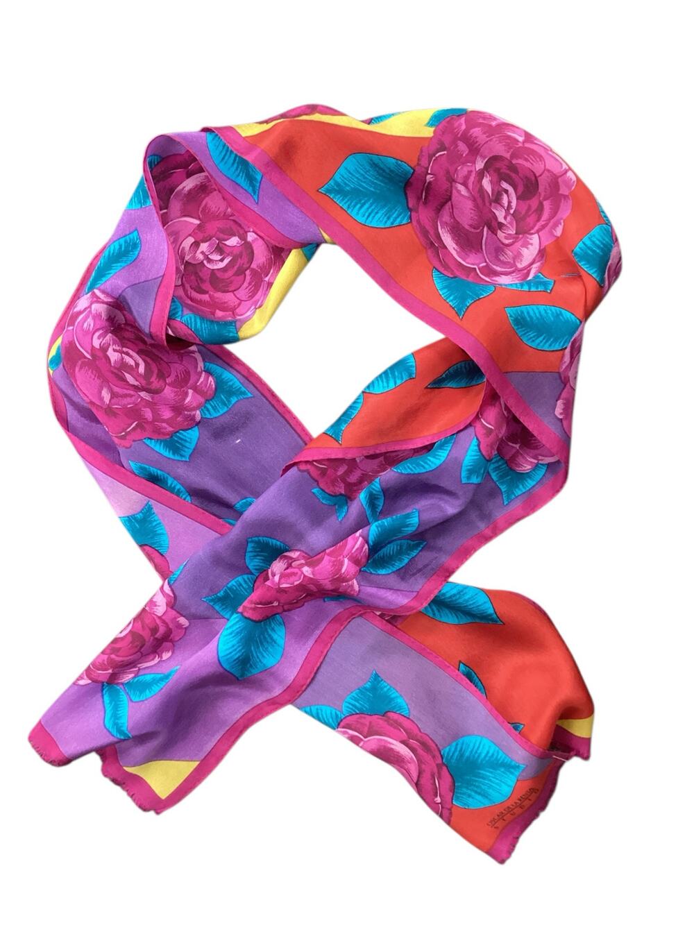 Oscar De La Renta Scarf Women’s One Size 100% Silk Rectangular Full Bloom Roses